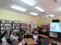 Мультимедийный час-реквием «Летят в бессмертье журавли»